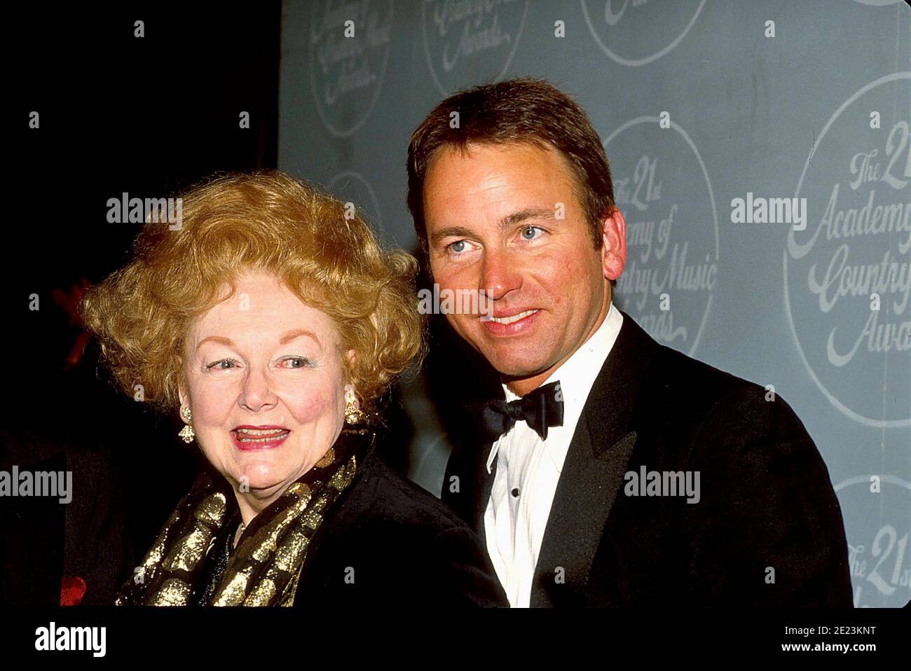 Dorothy Fay And John Ritter at the 21st Academy Of Country Music Awards ...
