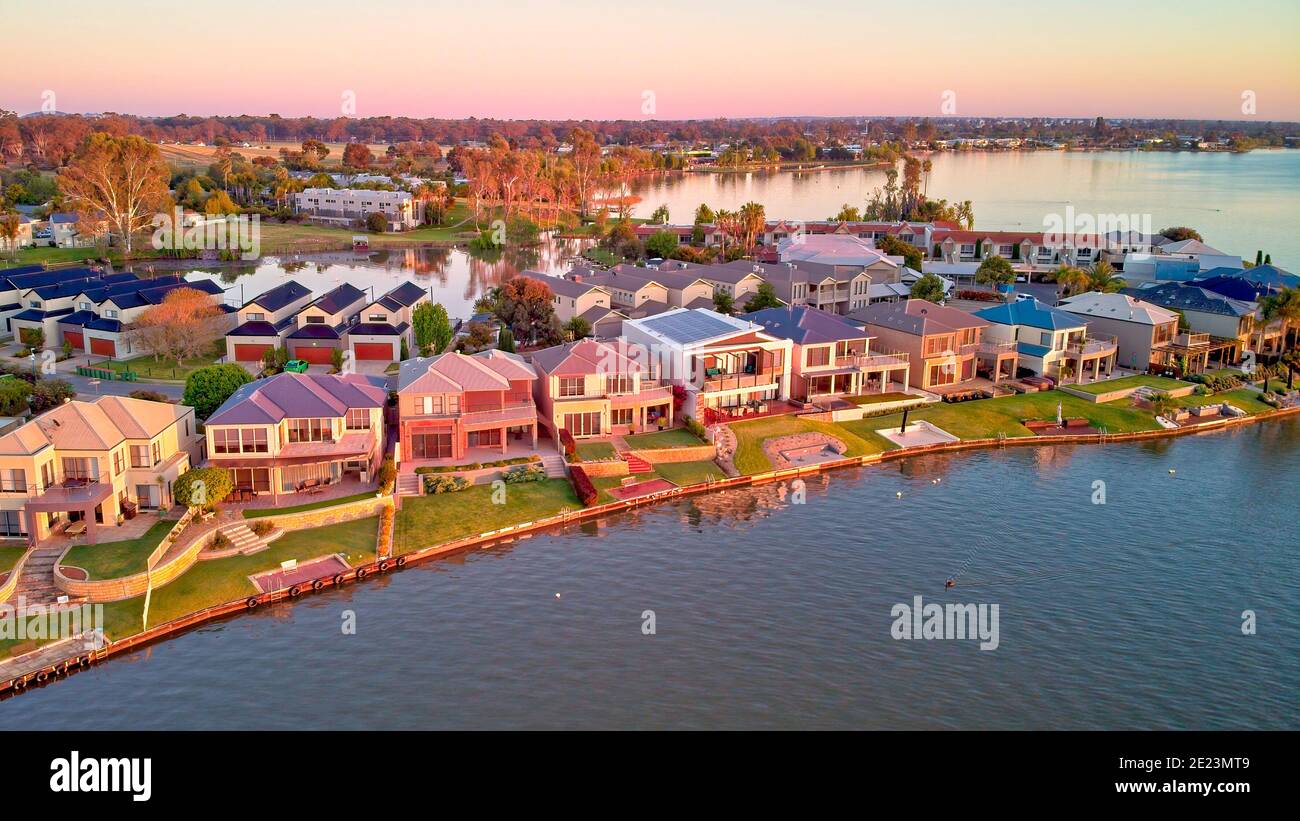 Lake mulwala hires stock photography and images Alamy