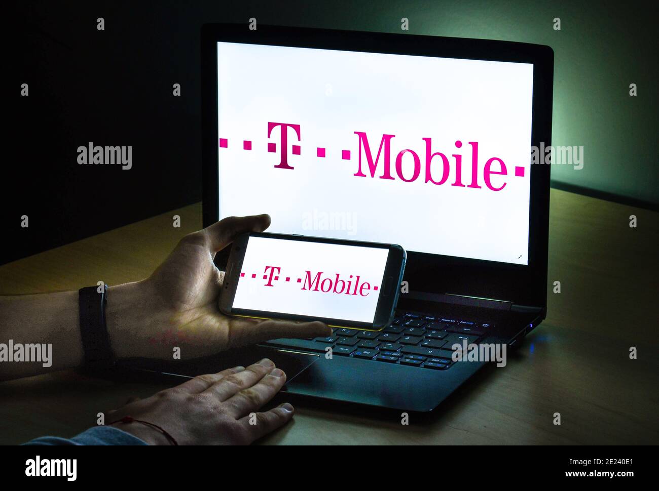 Tmobile Logo High Resolution Stock Photography and Images Alamy