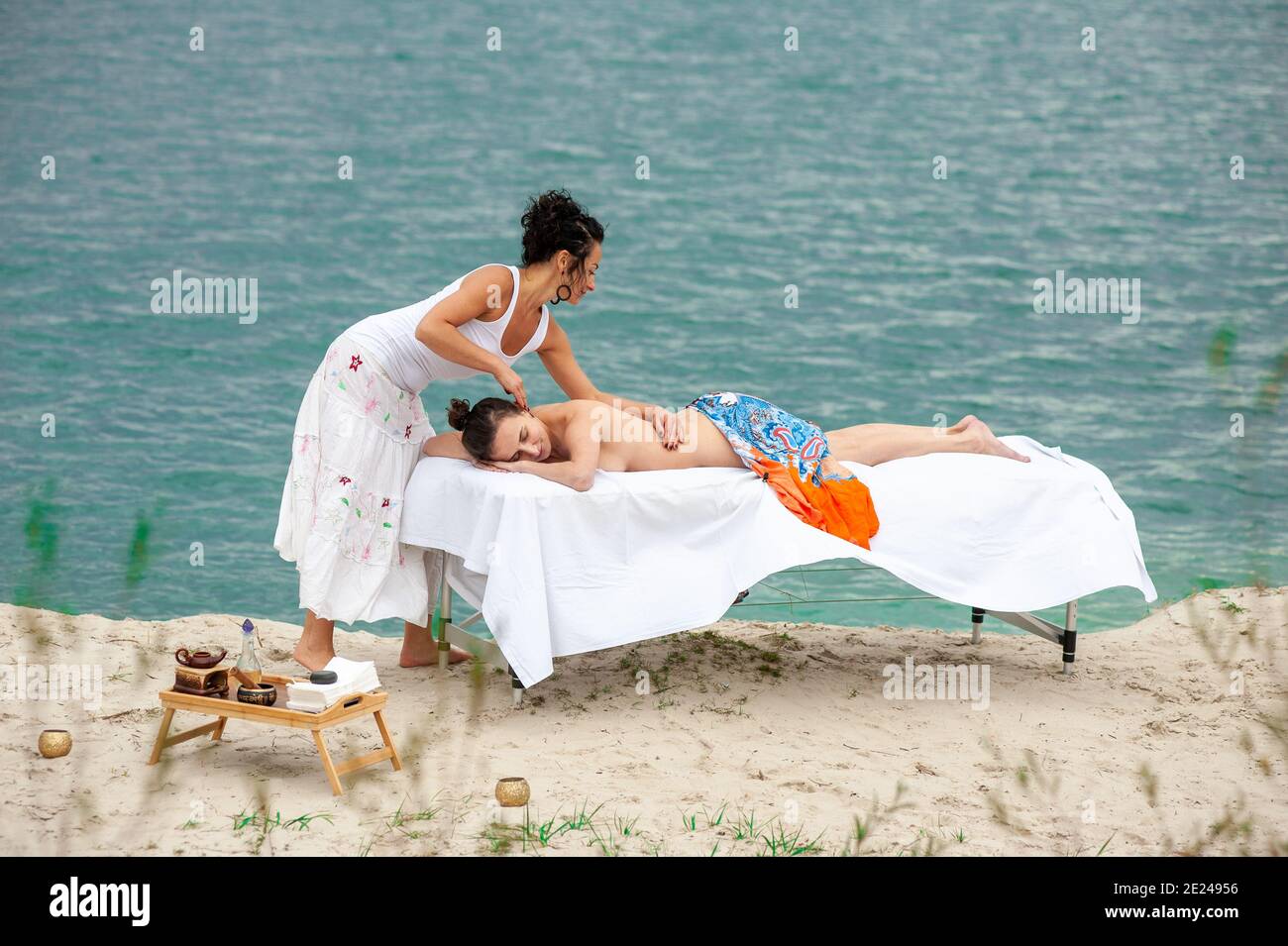 Lomi Lomi Massage Hawaiian Experience Stock Photo Alamy
