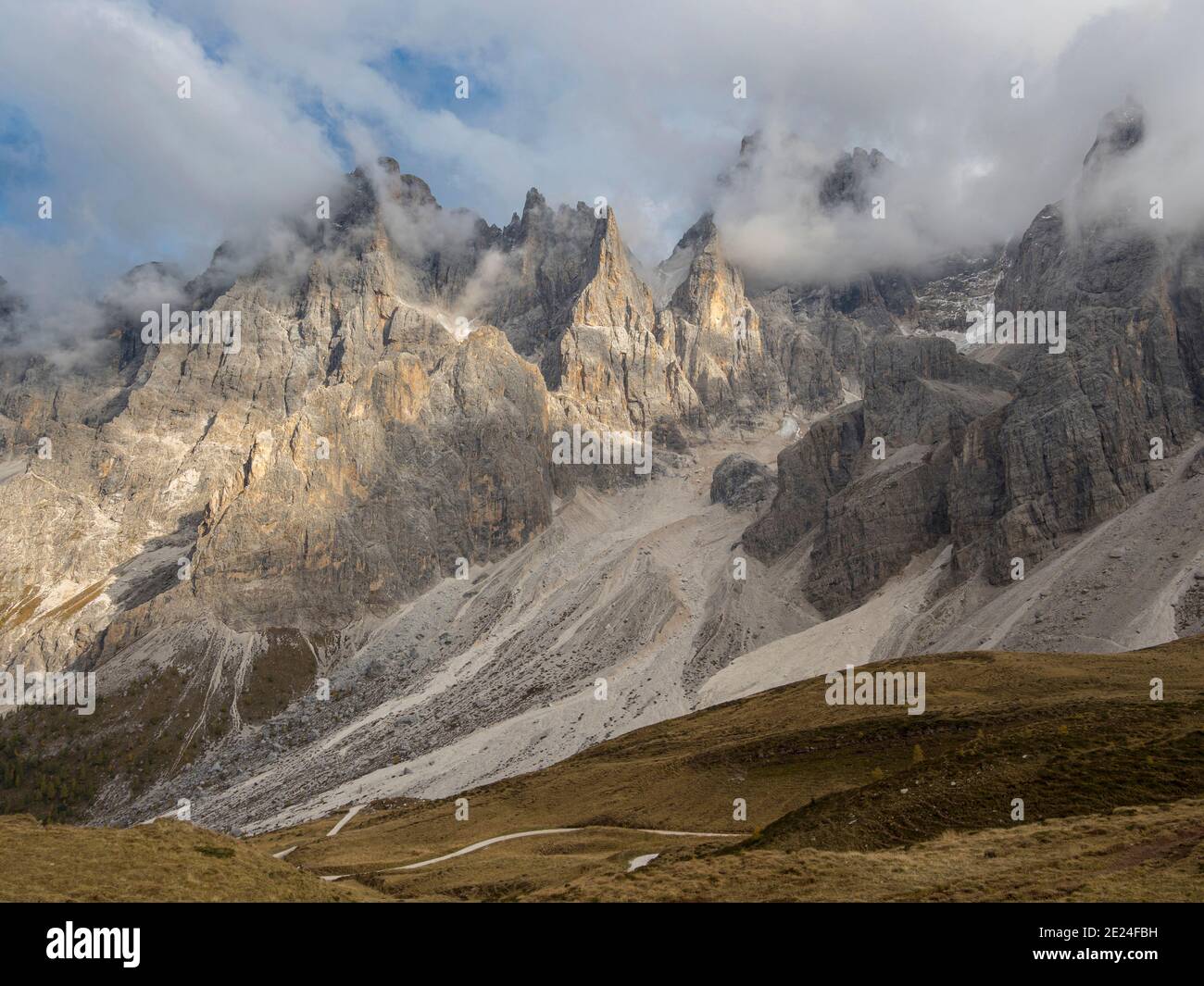 Peaks towering over  Val Venegia seen from Passo Costazza.  Pala mountain range (Pale di San Martino) in the dolomites of Trentino. Pala is part of th Stock Photo