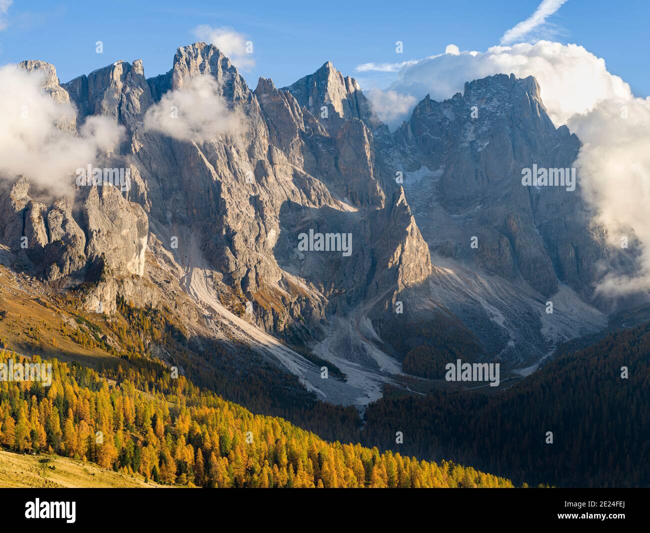 Cimon della Pala, Cima della Vezzana, Cima dei Bureloni.  Peaks towering over  Val Venegia.  Pala mountain range (Pale di San Martino) in the dolomite Stock Photo