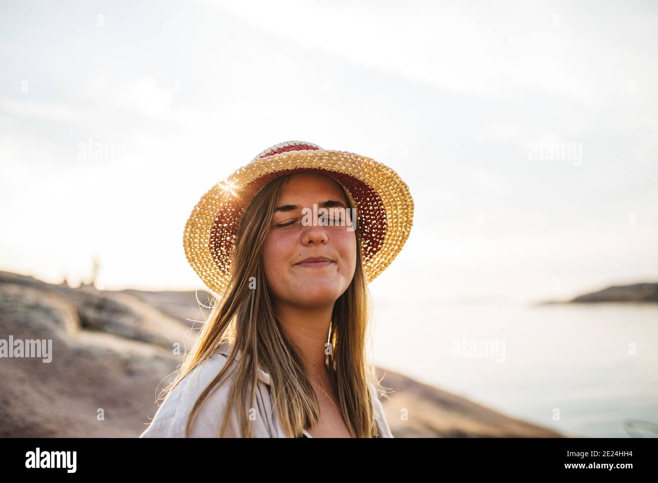 Woman with hat hi-res stock photography and images - Alamy