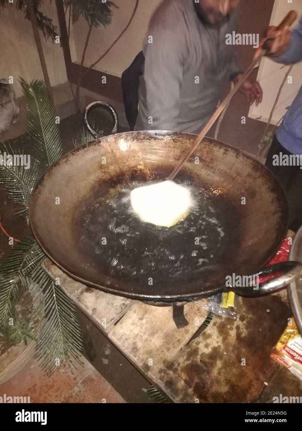 Halwa Poori & Chanay Bhaaji Traditional Pakistani Indian Breakfast
