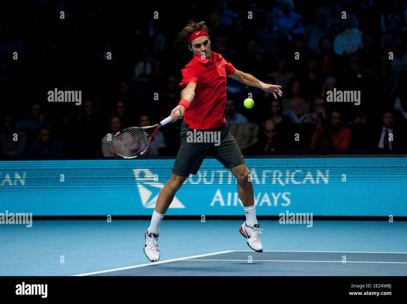 Roger Federer in action Stock Photo - Alamy