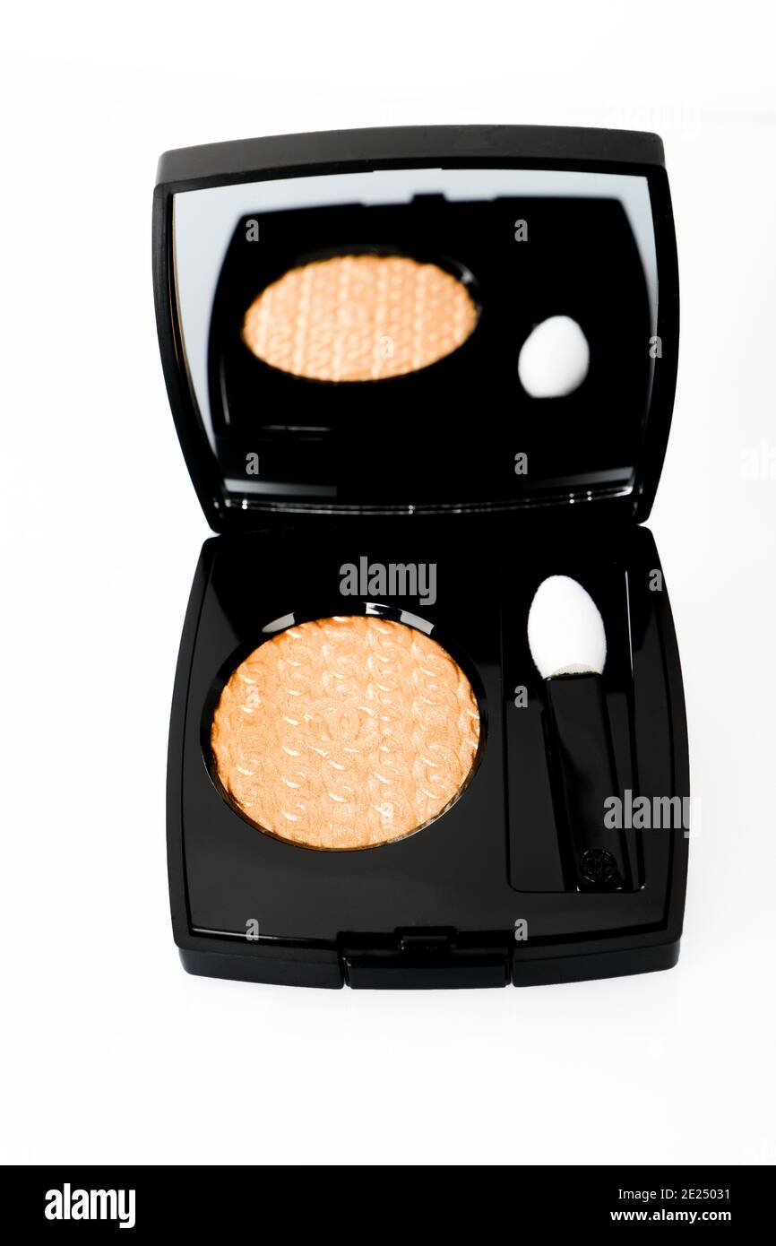 Exclusive Creation – Limited edition.  Longwear powder eyeshadow Chanel. Antique gold Stock Photo