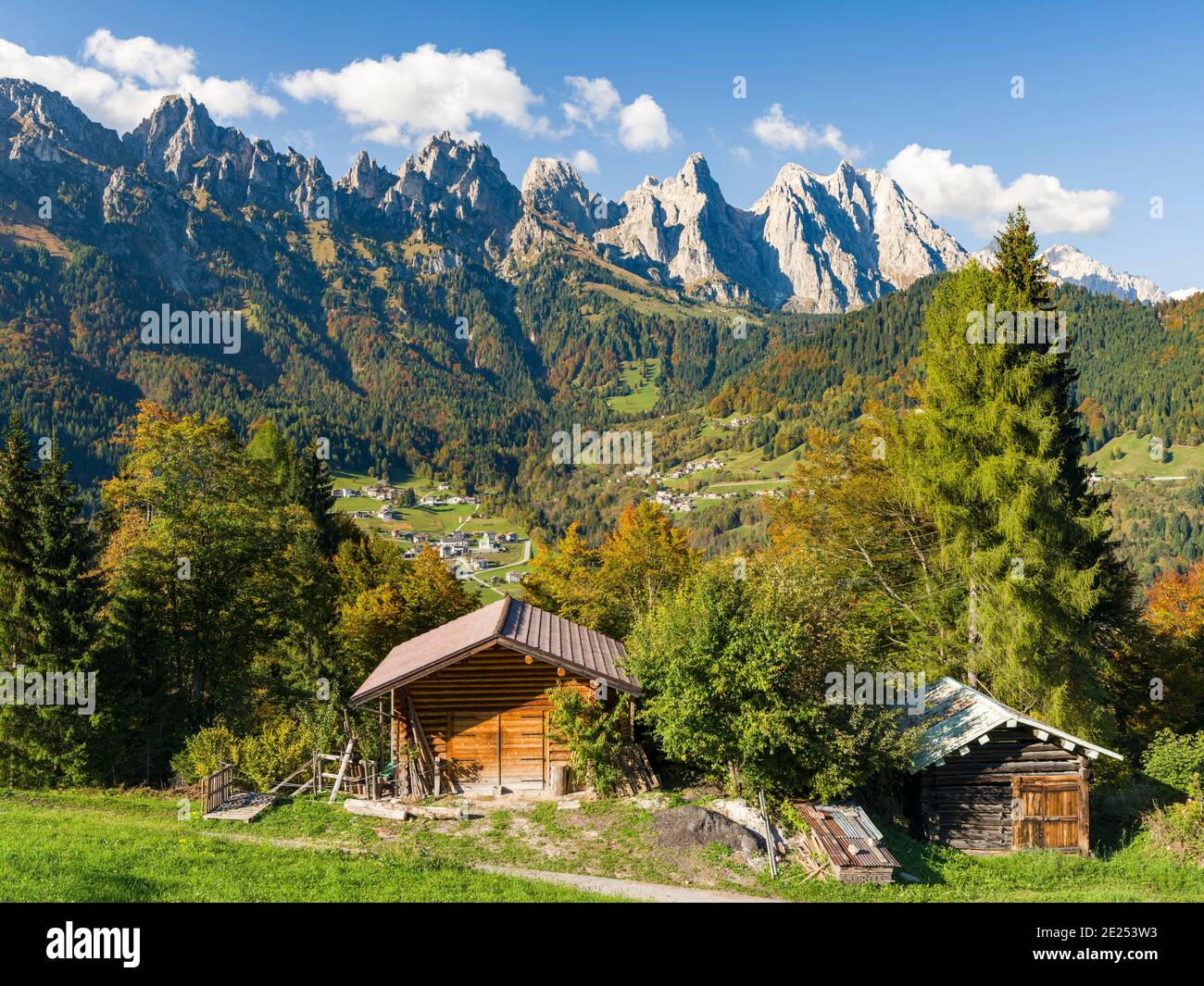 Villages Sarasin and Pongan in the  Veneto under the peaks of the mountain range Pale di San Martino, part of UNESCO world heritage Dolomites.  Europe Stock Photo