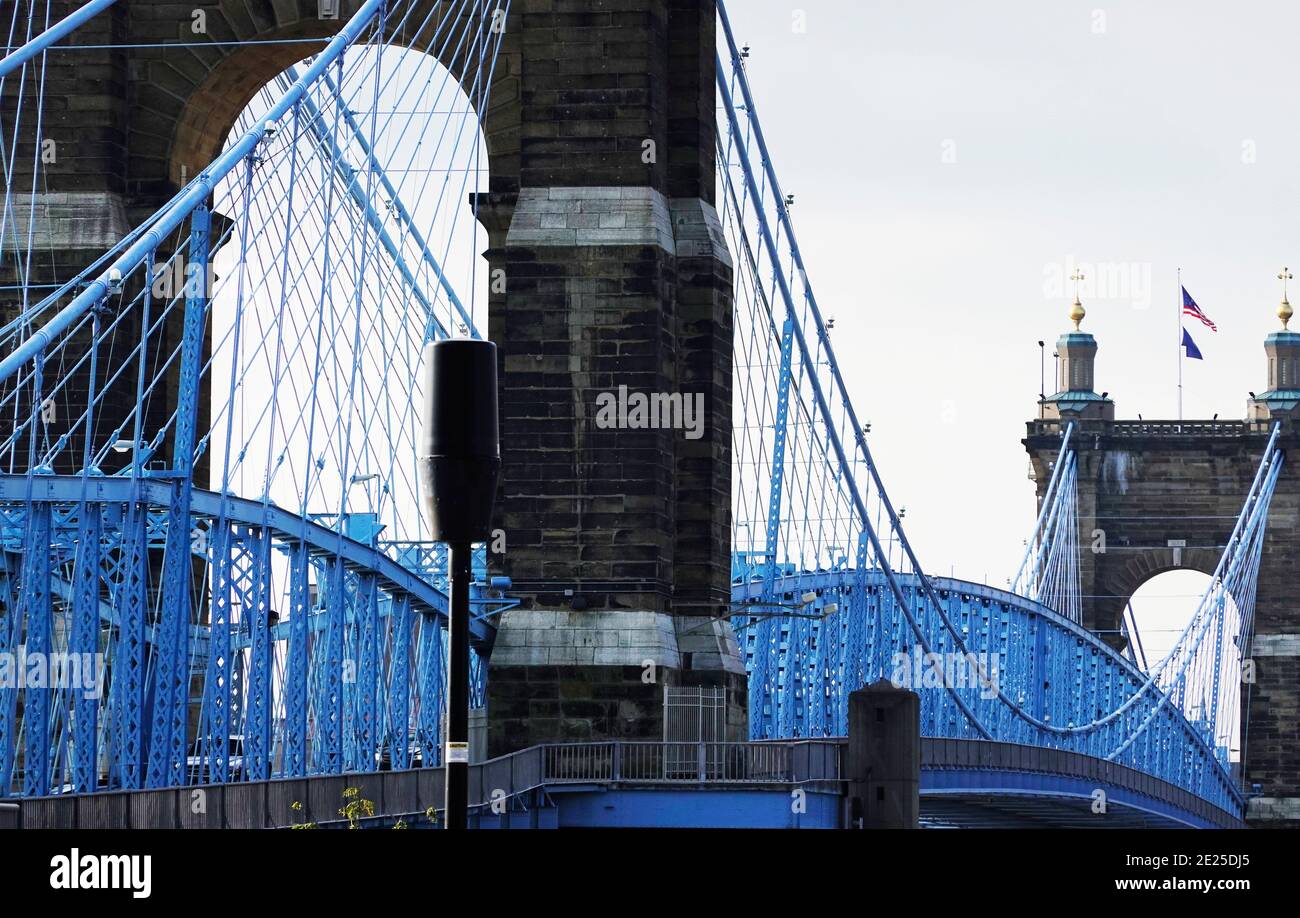 Roebling suspension bridge in Cincinnati Ohio Stock Photo Alamy