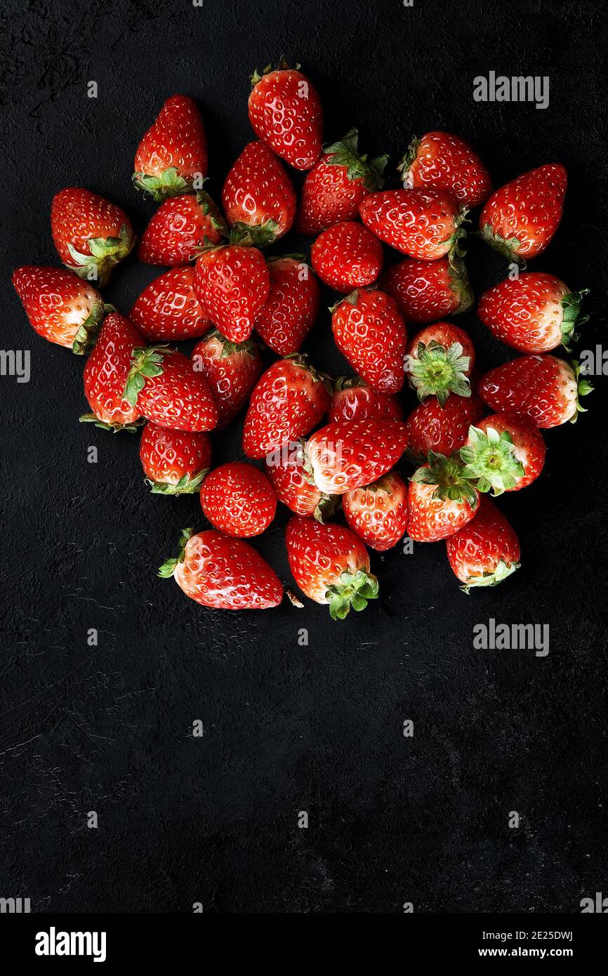Fresh ripe perfect strawberry - Food Frame Background Stock Photo - Alamy