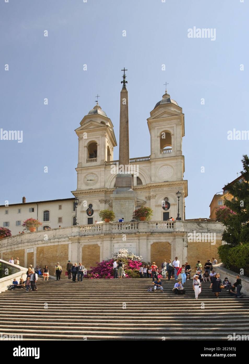 Church of santissima trinita dei monti hi-res stock photography and ...