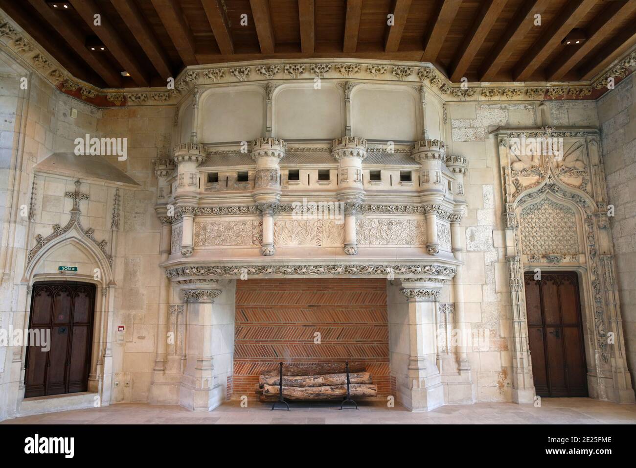Jacques Coeur Palace, Bourges, France. Banqueting hall fireplace Stock