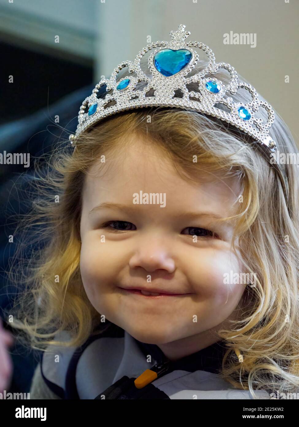 Beautiful tiara hires stock photography and images Alamy
