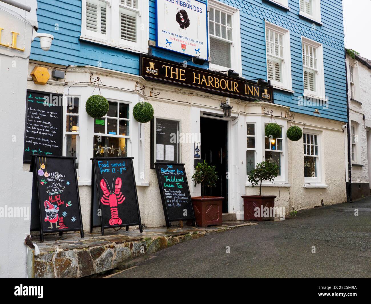 The Harbour Inn, Padstow, Cornwall, UK Stock Photo