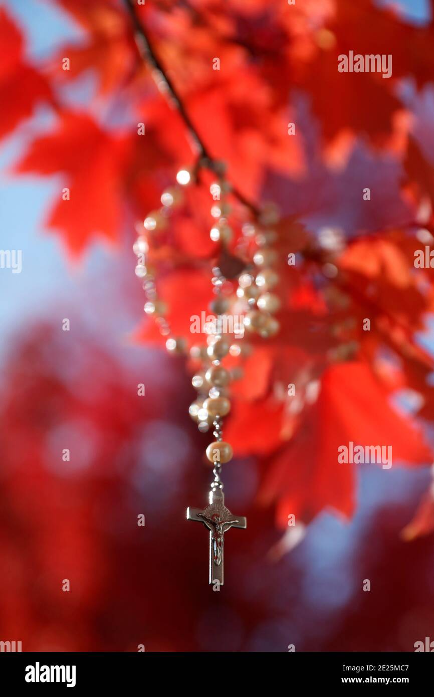 Jesus christ hanging on cross hi-res stock photography and images - Alamy