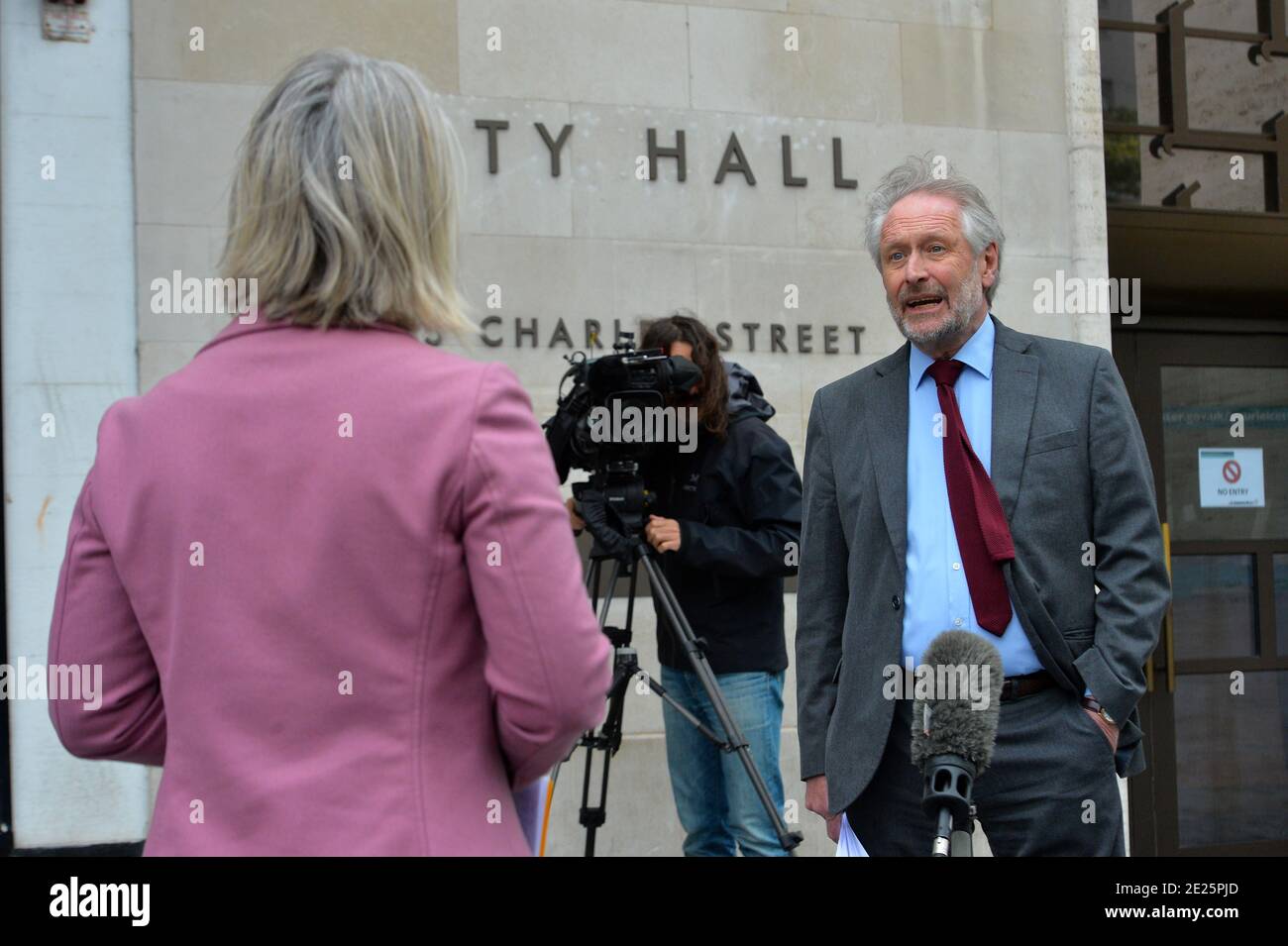 Leicester City Mayor Sir Peter Soulsby speaks to the media in Leicester City Centre as speculation grows about a localised lockdown in Leicester Stock Photo