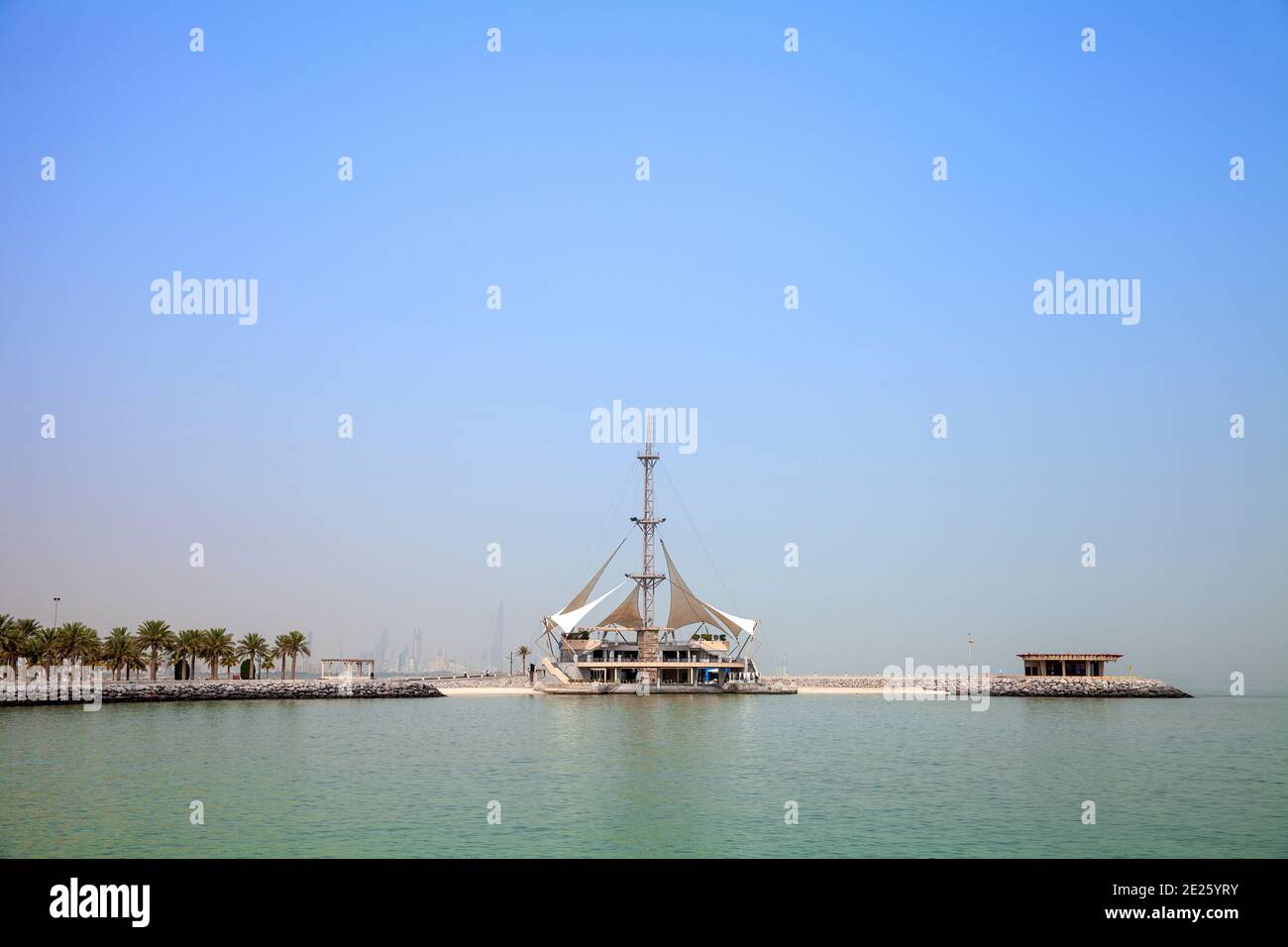 Kuwait, Kuwait City, Salmiya, Marina Waves Leisure complex athree