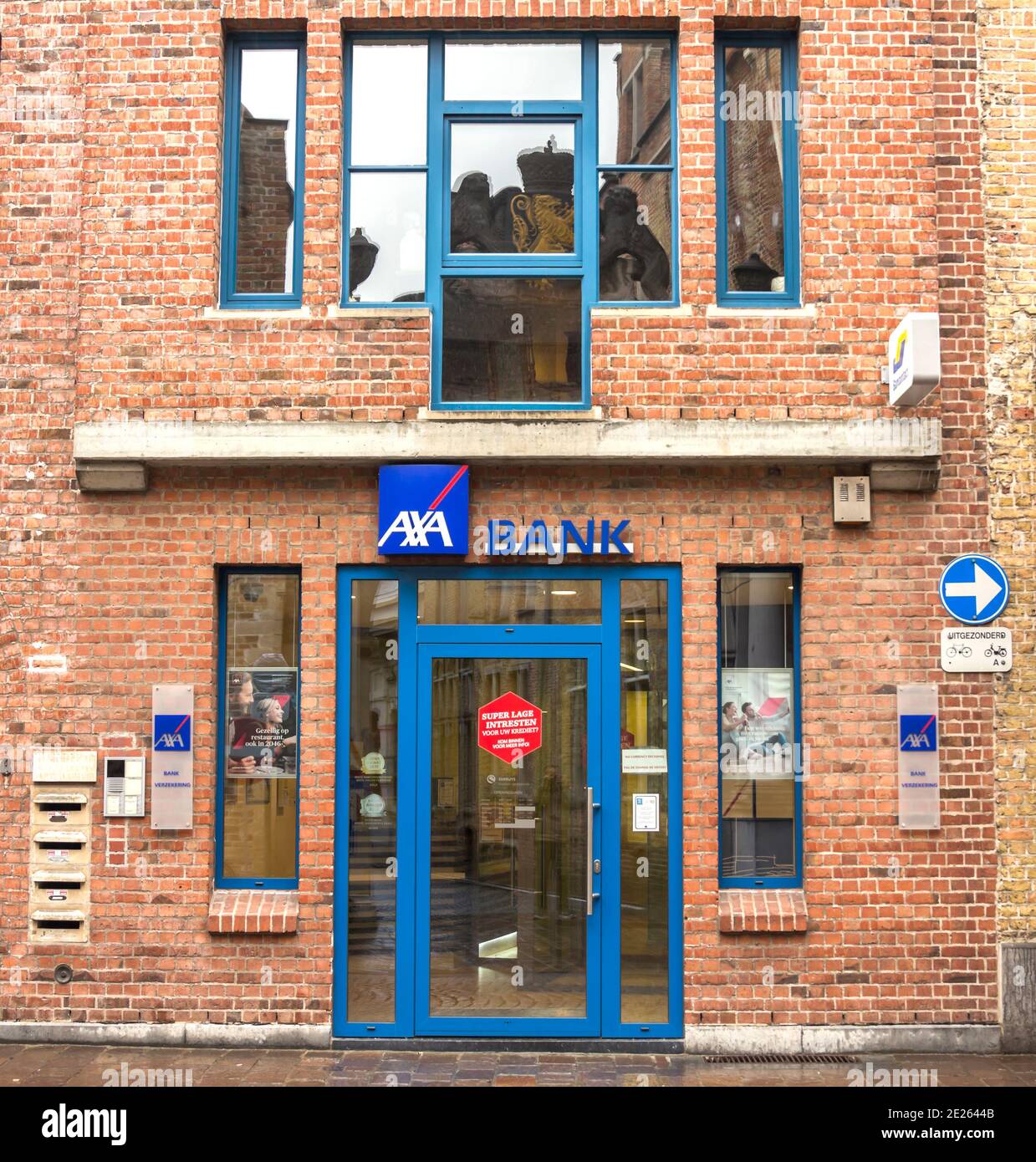 AXA Bank Belgien branch exterior. AXA Bank Belgium, located in Brussels  Stock Photo - Alamy