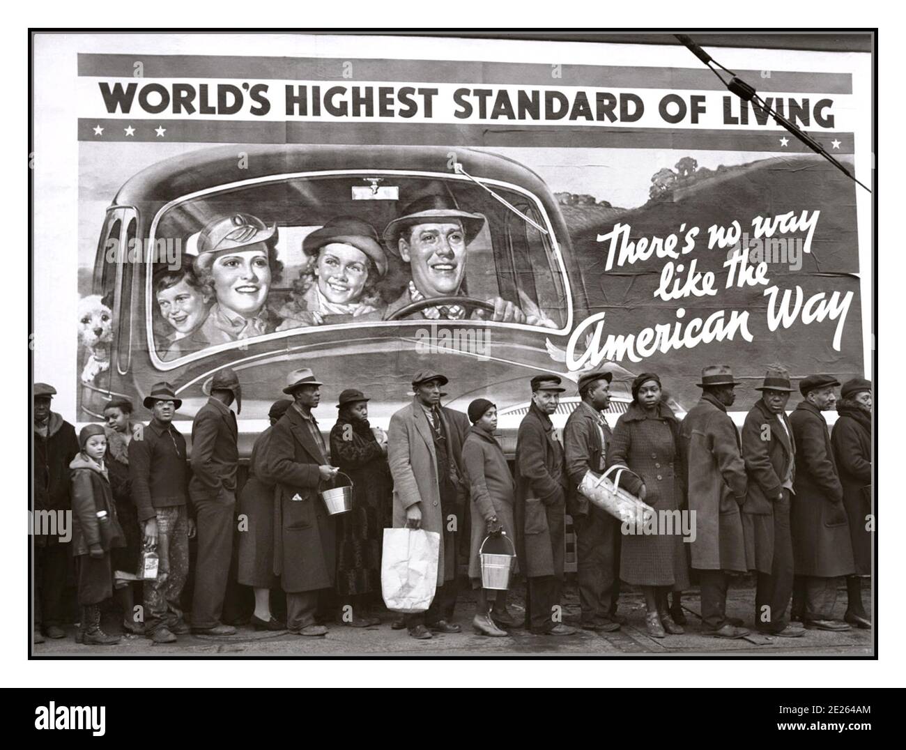 RICH & POOR USA ‘World’s Highest Standard of Living’   Metaphor social insight 1930's Visual contrast between white middle class and black African American poor working class  1937 America USA 'Worlds Highest Standard of Living' on hoarding Stock Photo