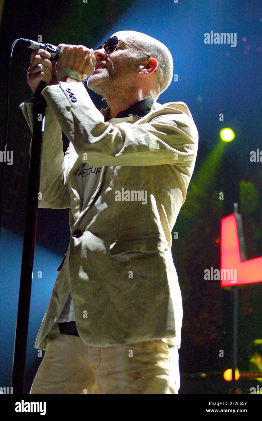 Rem in concert london hires stock photography and images Alamy