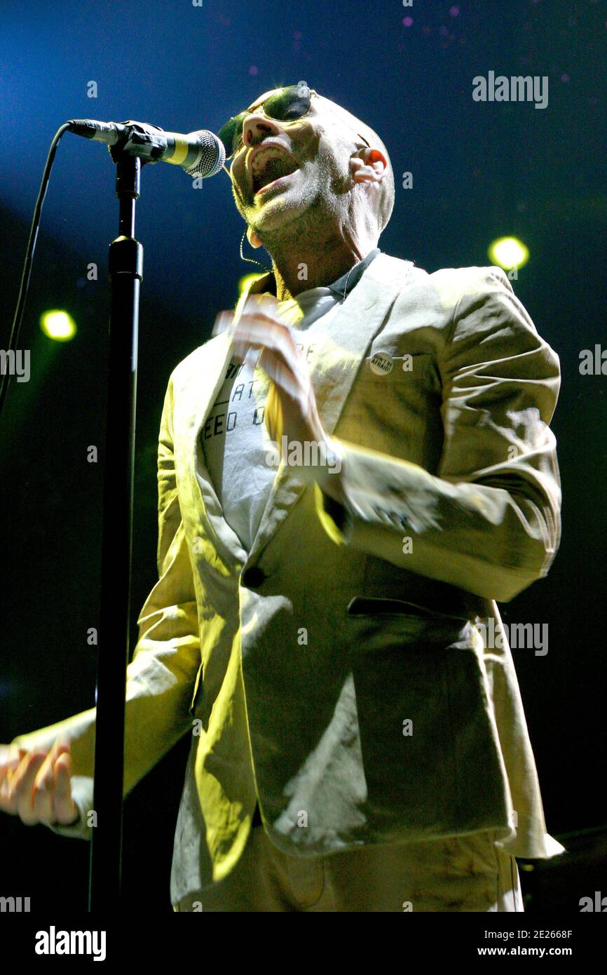 Rem band hires stock photography and images Alamy