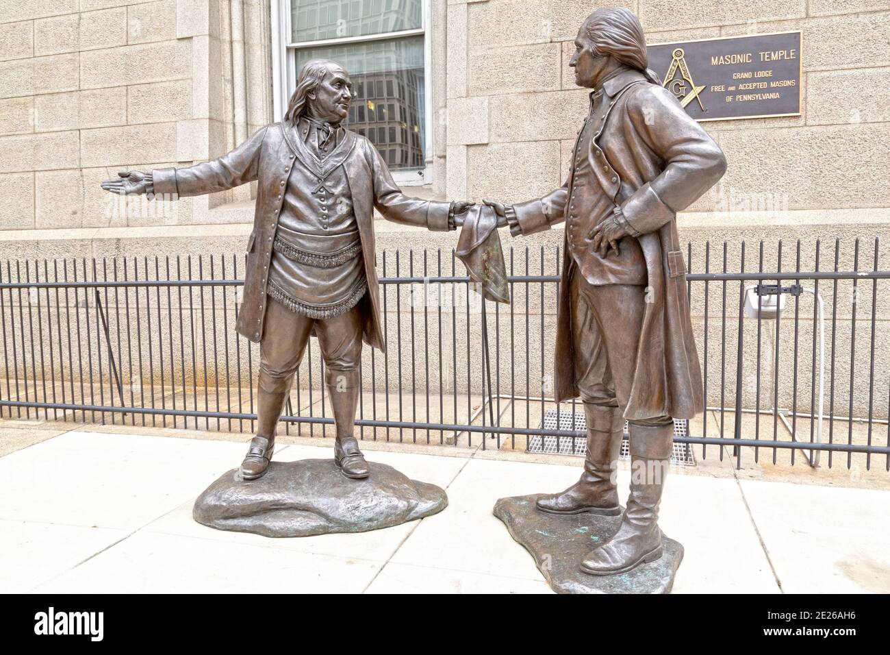 Statue depicting Benjamin Franklin and George Washington outside of the Masonic Museum and Library in Philadelphia, USA. Stock Photo
