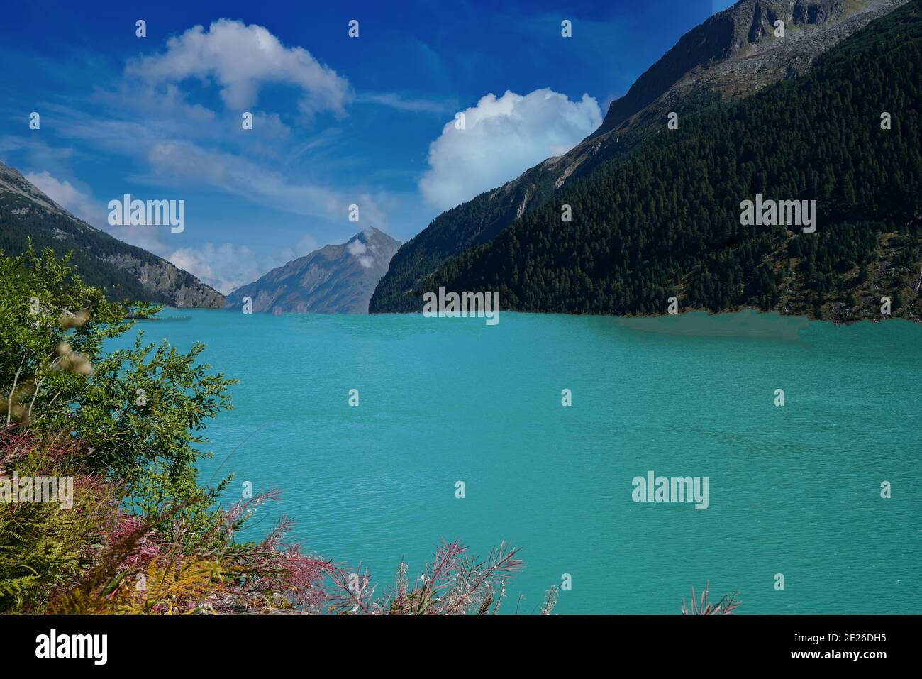 Beautiful lake near mountains hi-res stock photography and images - Alamy
