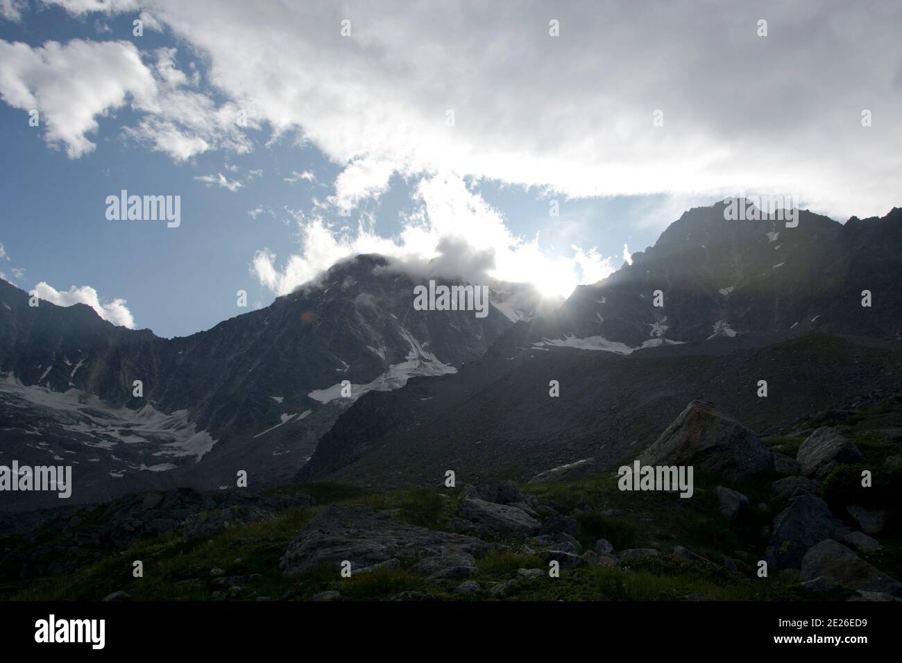 Blick vom Walliser Laggintal zum 4017 Meter hohen Weissmies Stock Photo