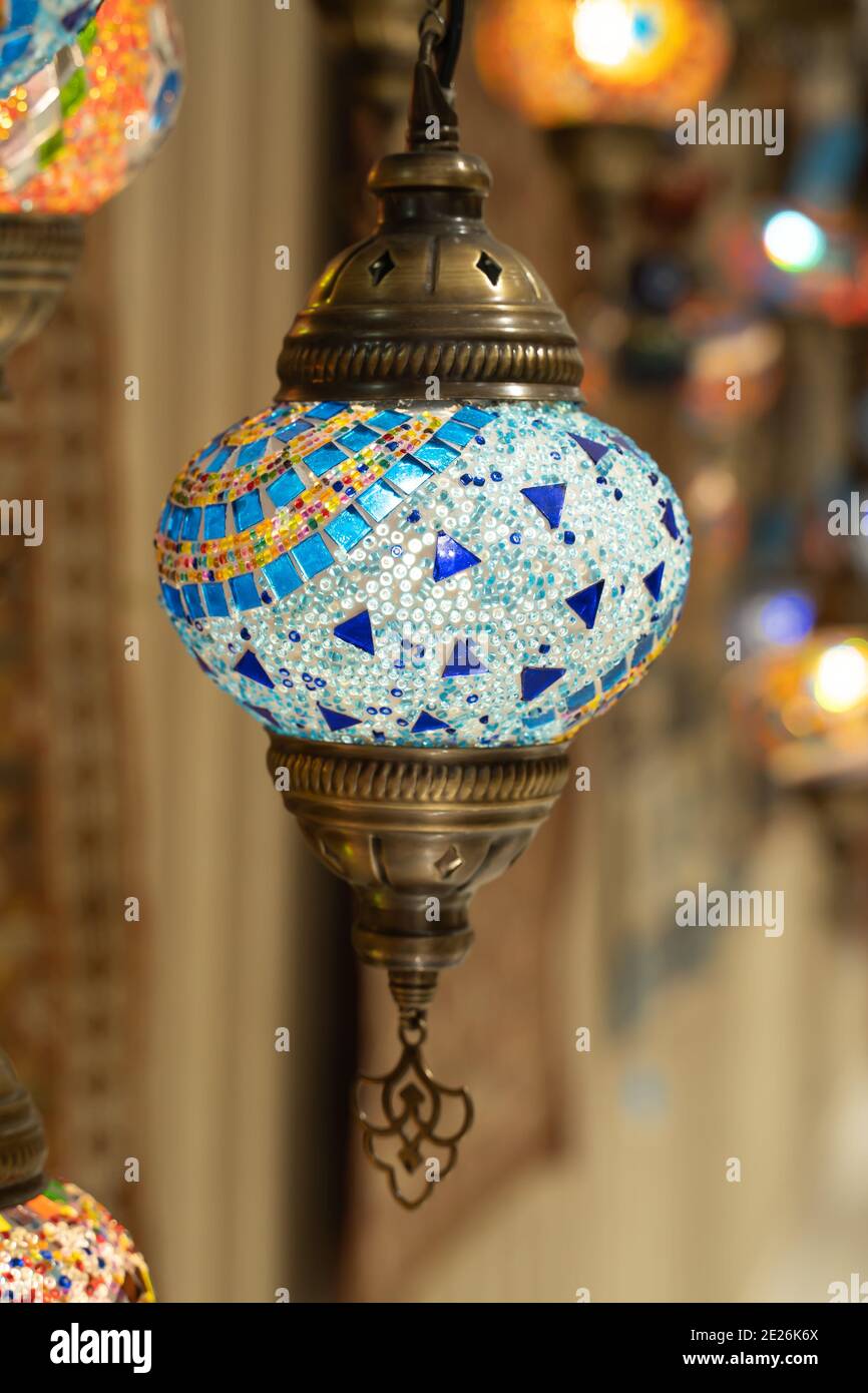 Mosaico Lampada Turca - Fotografie stock e altre immagini di Arabesco -  Stili - Arabesco - Stili, Arte, Arte, Cultura e Spettacolo - iStock