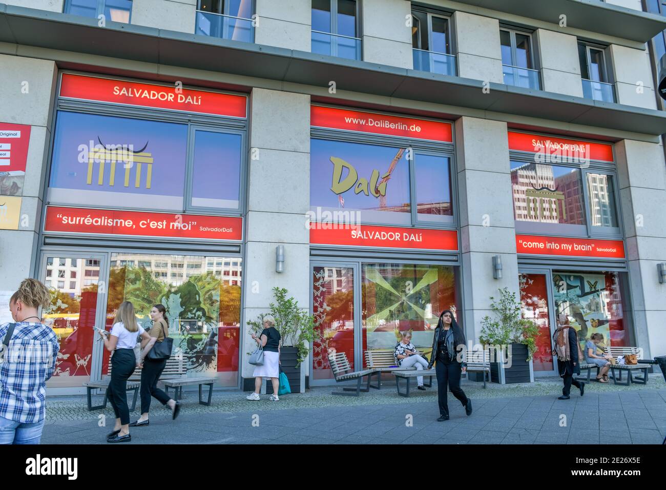 Kunstausstellung Salvador Dali, Leipziger Platz, Mitte, Berlin, Deutschland Stock Photo