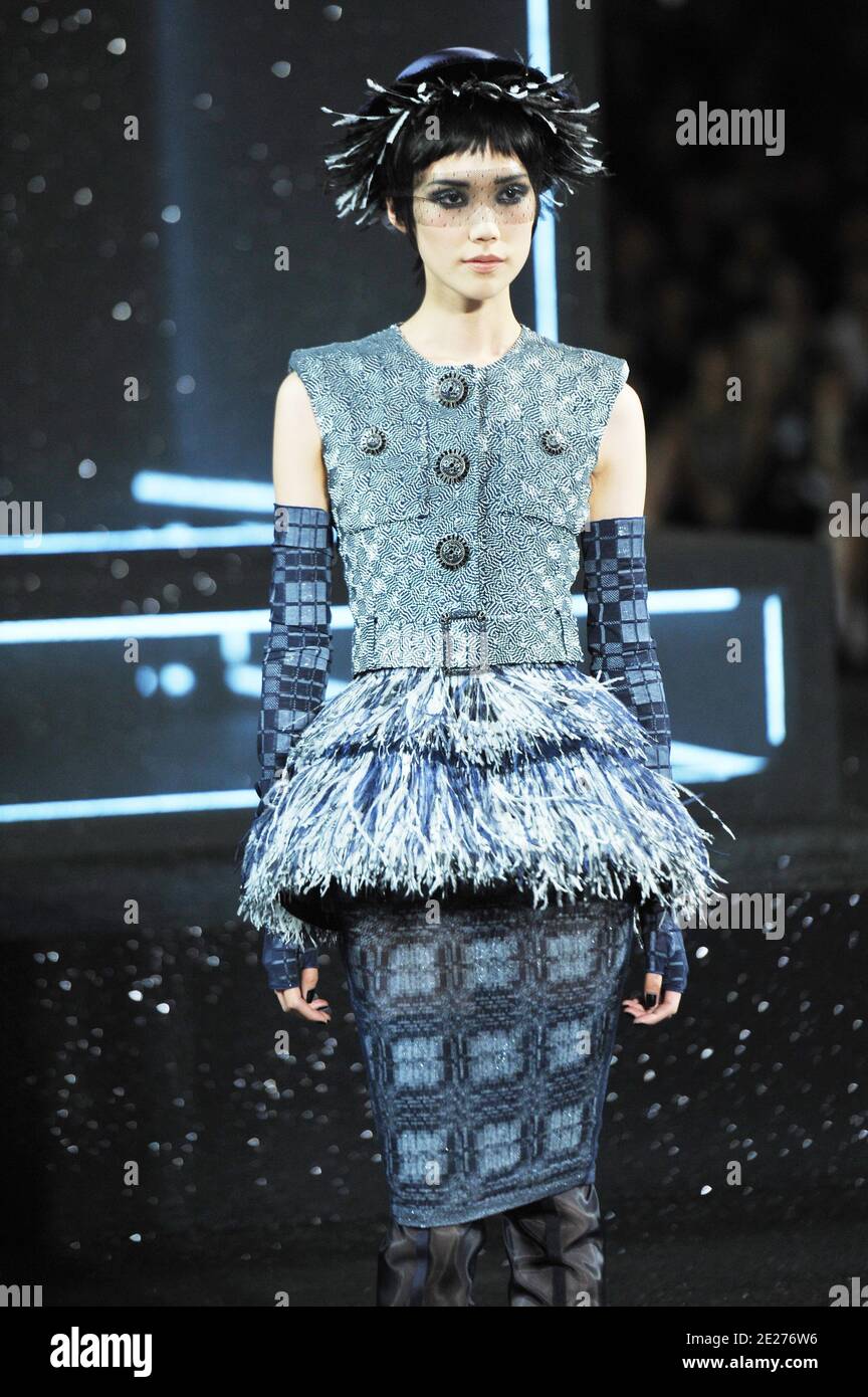French fashion house Chanel Haute Couture Fall-Winter 2011/2012 fashion  show[3]