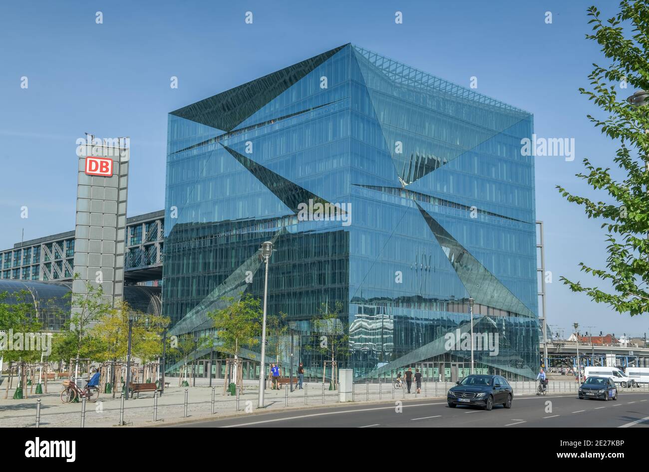 Bürohaus Cube, Washingtonplatz, Moabit, Mitte, Berlin, Deutschland Stock Photo