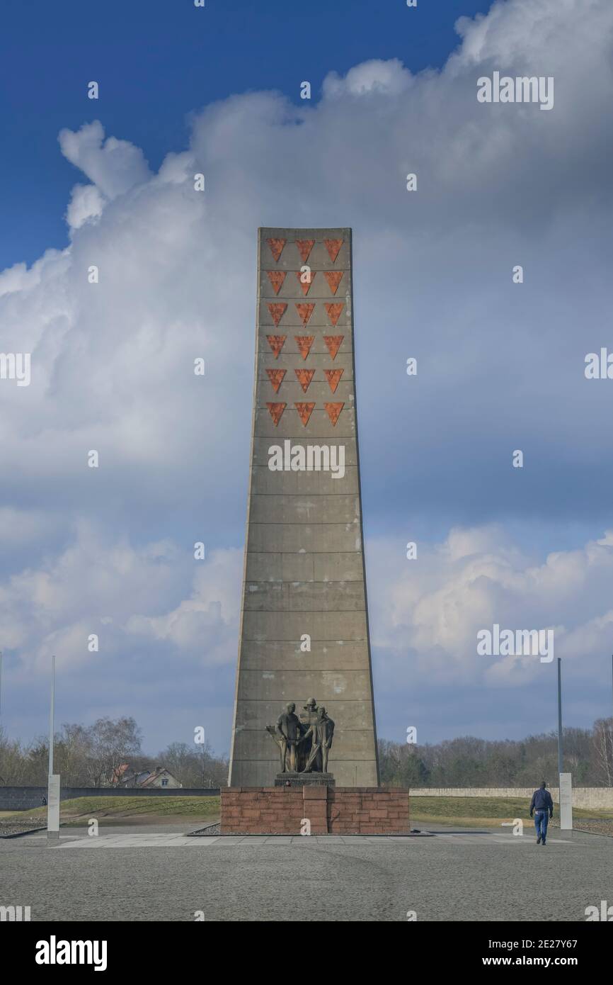 Obelisk, Nationale Mahn und Gedenkstätte der DDR von 1961, Gedenkstätte