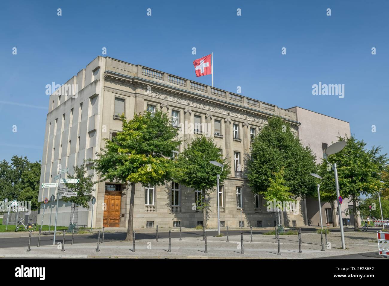 Schweizerische Botschaft, Otto-von-Bismarck-Allee, Mitte, Berlin, Deutschland Stock Photo