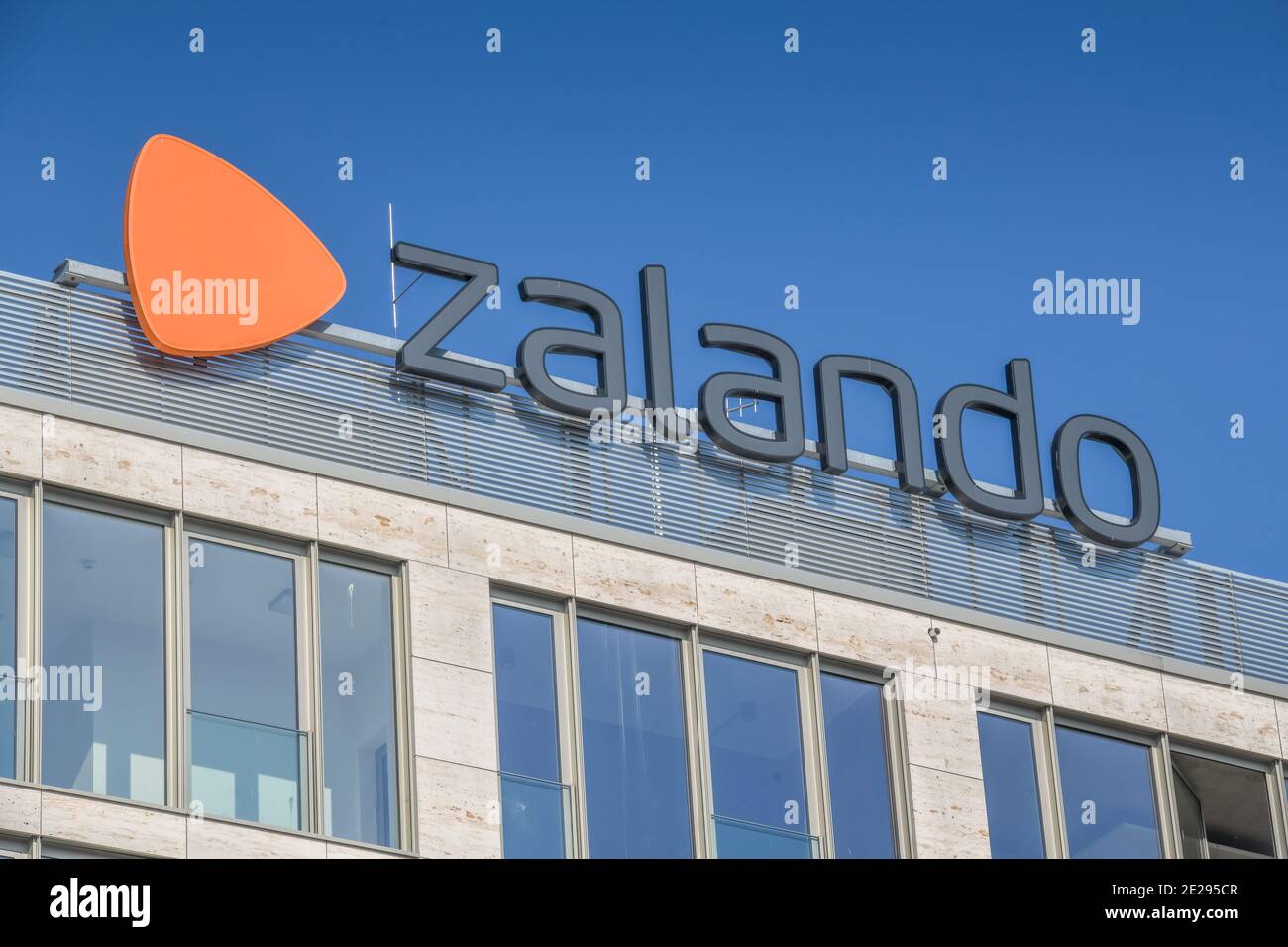 Zalando hi-res stock photography and images - Page 3 - Alamy