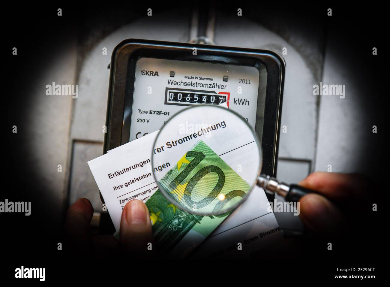 Symbolfoto, Stromzähler, Stromverbrauch, Stromkosten Symbolfoto, Stromrechnung, Stromzähler, Stromverbrauch, Stromkosten Stock Photo