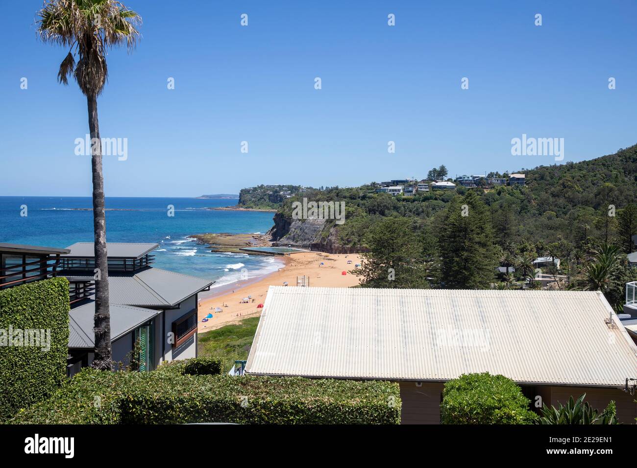 Bilgola beach property hires stock photography and images Alamy
