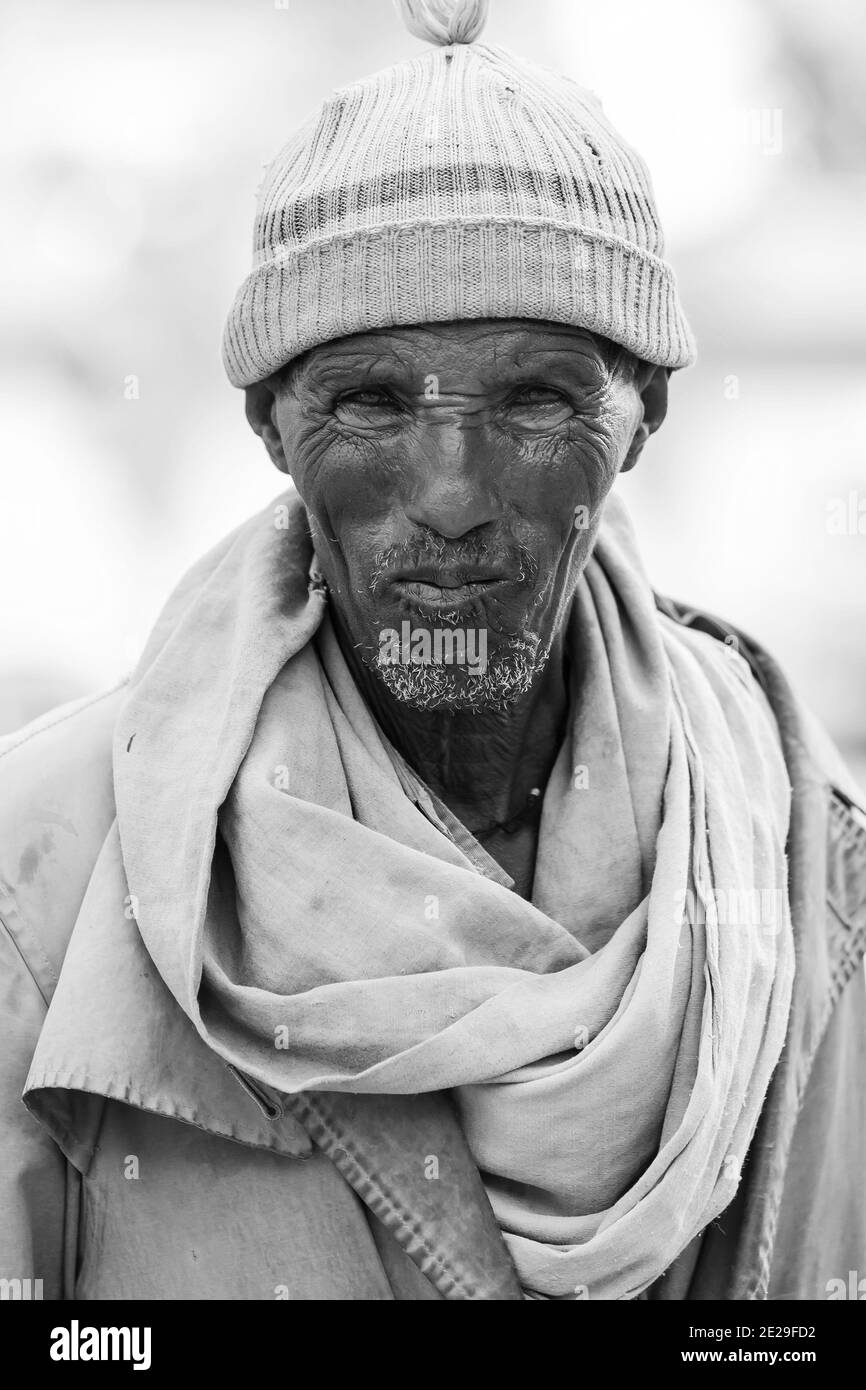 ADDIS ABABA, ETHIOPIA - Jan 05, 2021: Addis Ababa, Ethiopia, January 27, 2014, Old African man looking straight at the camera Stock Photo