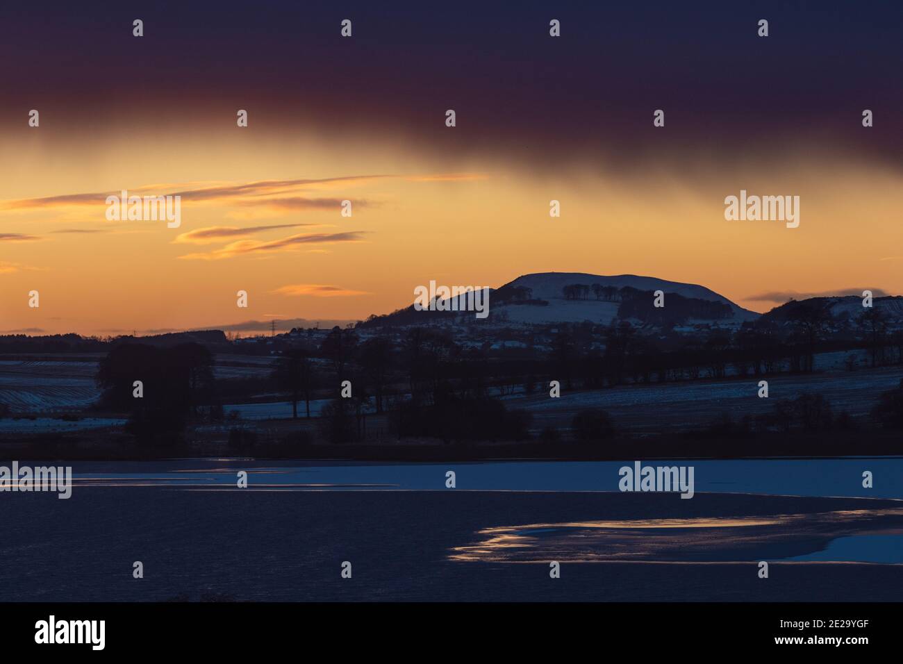 Hill silhouette hires stock photography and images Alamy
