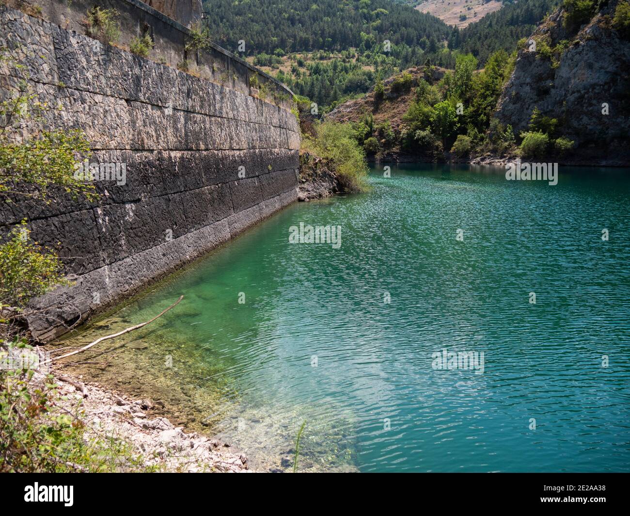 san Domenico Lake, Gole del Sagittario, Gorges of Sagittario, Regional Nature Reserve, Villalago, Abruzzo, Italy Stock Photo