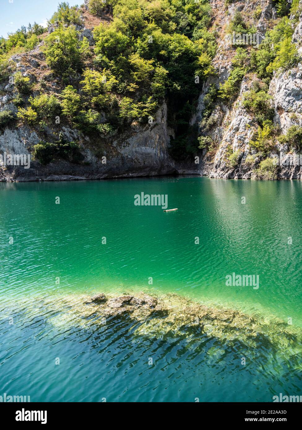 san Domenico Lake, Gole del Sagittario, Gorges of Sagittario, Regional Nature Reserve, Villalago, Abruzzo, Italy Stock Photo