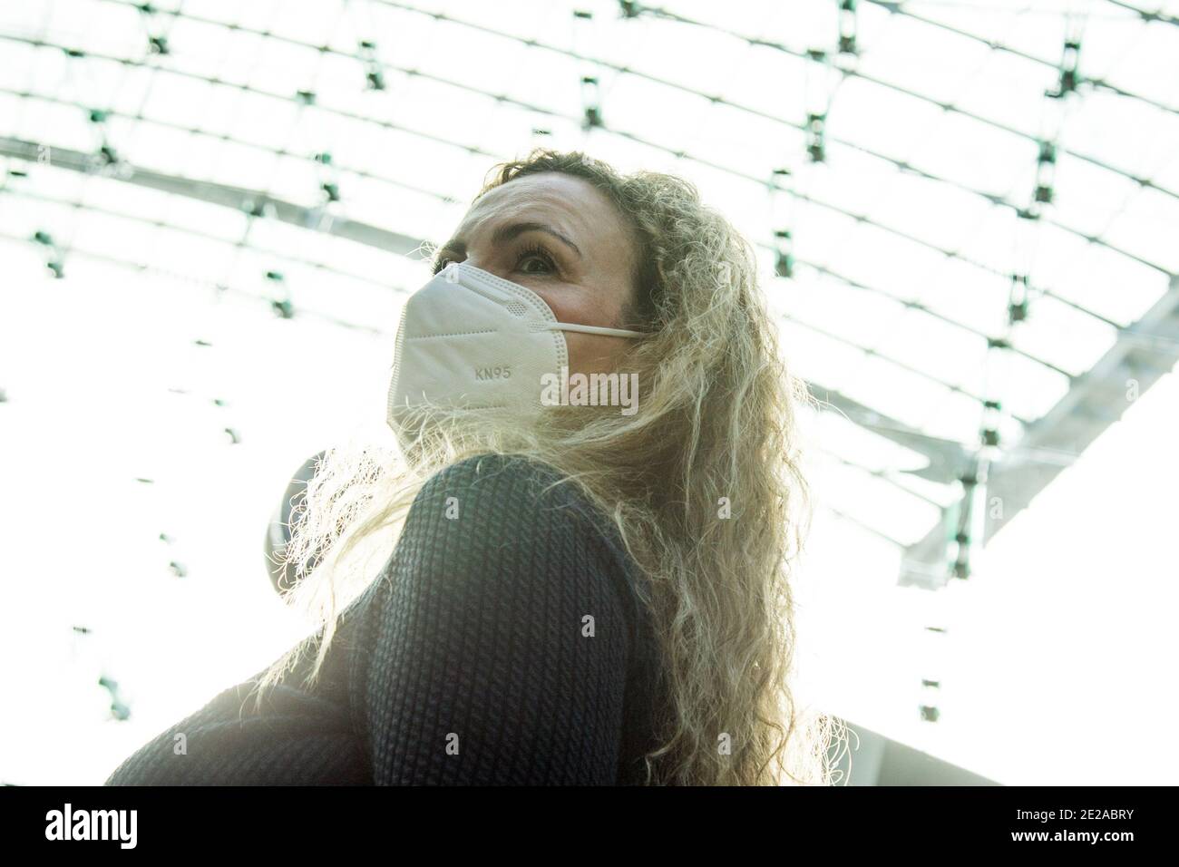 Berlin, Germany. 22nd Oct, 2020. Regarding the Themendienst report by Ulf Vogler of 13 January 2021: FFP2 masks provide better protection against the coronavirus compared to everyday masks. Credit: Christin Klose/dpa-tmn/dpa/Alamy Live News Stock Photo