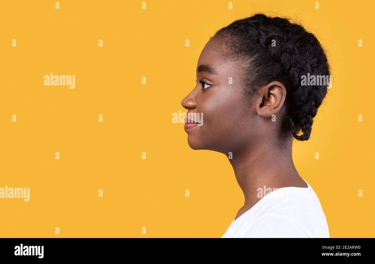 Black lady side profile hi-res stock photography and images - Alamy