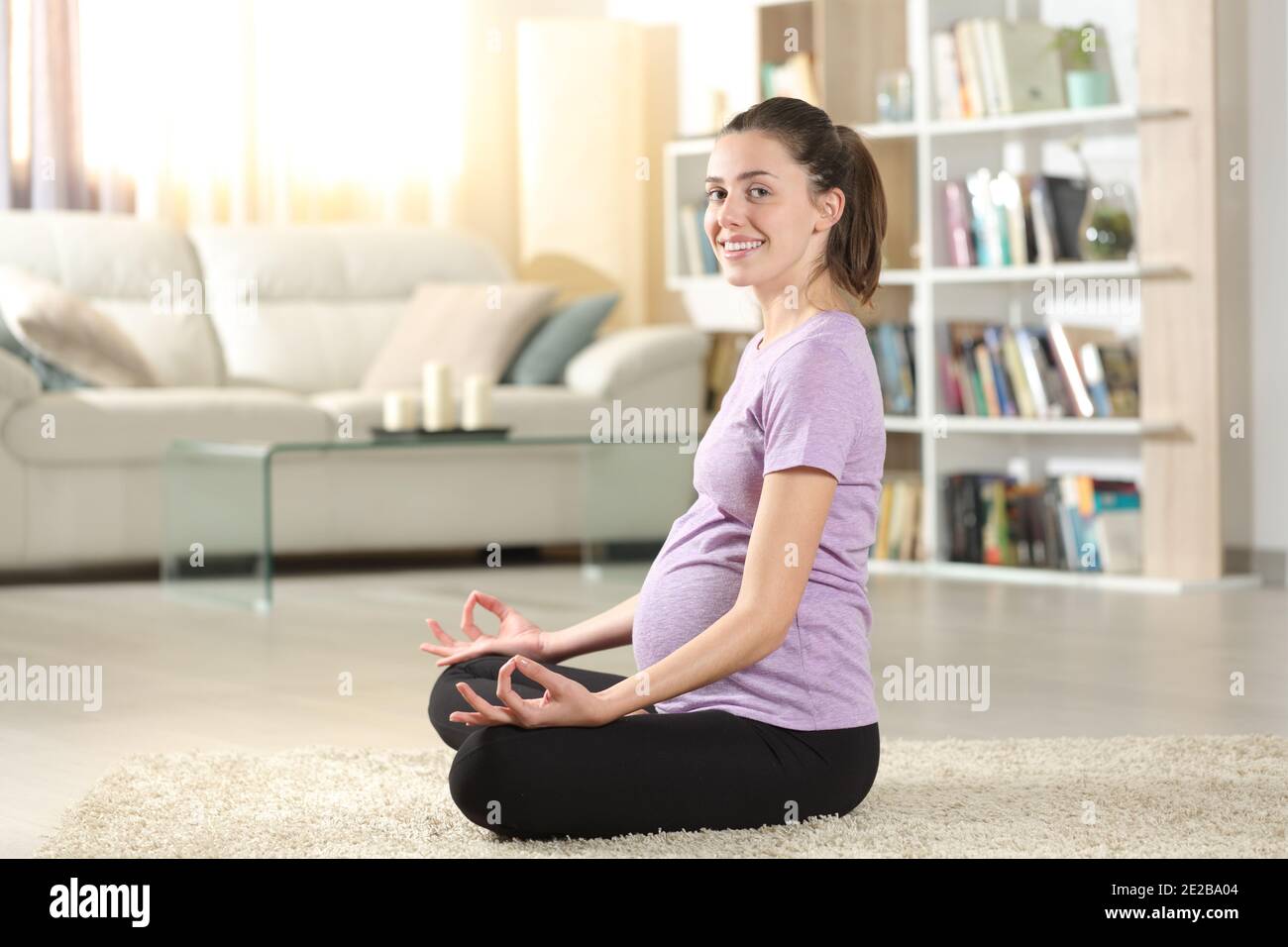 Pregnant yoga breath hi-res stock photography and images - Alamy