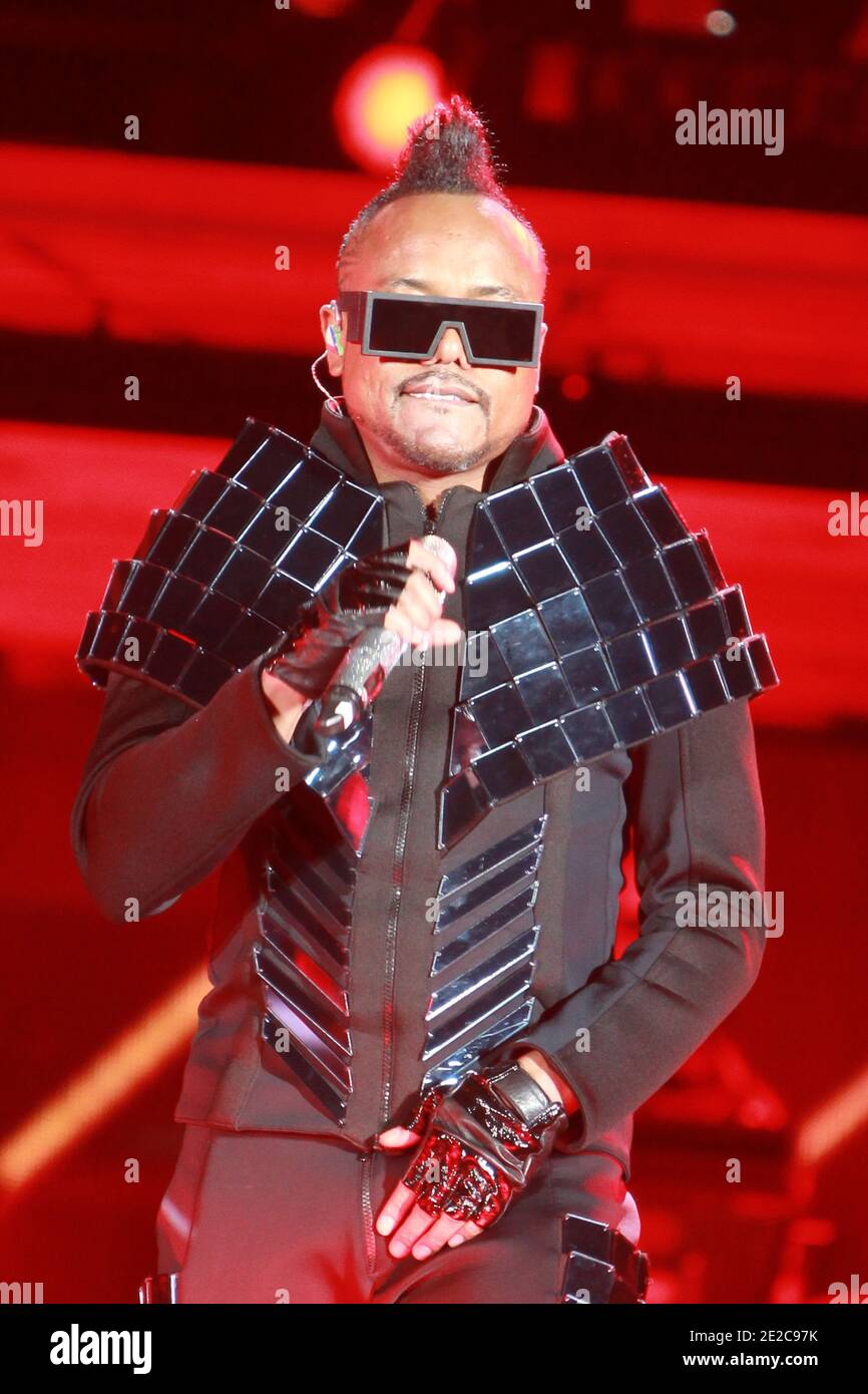 apl.de.ap of the Black Eyed Peas performs onstage at CHASE Presents The ...