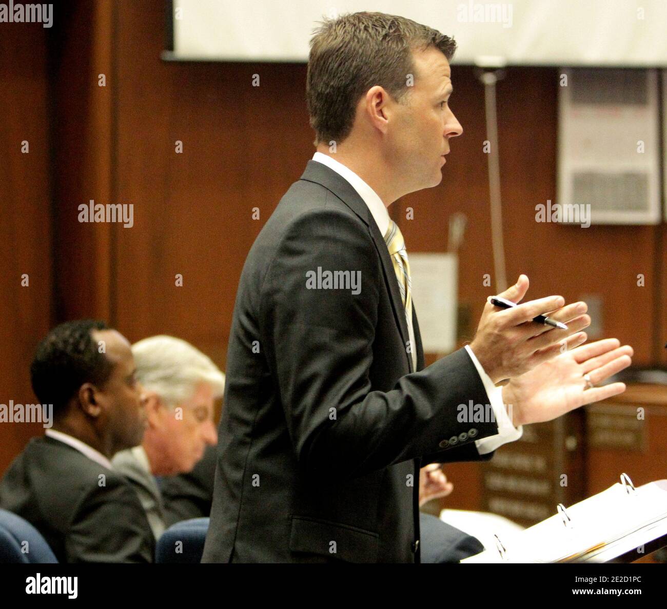 Deputy District Attorney David Walgren questions anesthesiology expert Dr. Steven Shafer during Dr. Conrad Murray's involuntary manslaughter trial in downtown Los Angeles on October 19, 2011. Murray has pleaded not guilty and faces four years in prison and the loss of his medical license if convicted of involuntary manslaughter in Michael Jackson's death. Photo by Reed Saxon/Pool/ABACAPRESS.COM Stock Photo