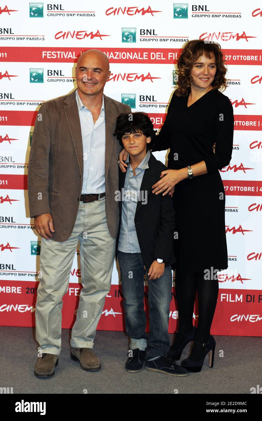 Actor Luca Zingaretti, Luigi Catani and Valeria Golino attend the 'La Kryptonite  Nella Borsa' photocall for the 6th International Rome International Film  Festival at Auditorium Parco Della Musica on November 2, 2011