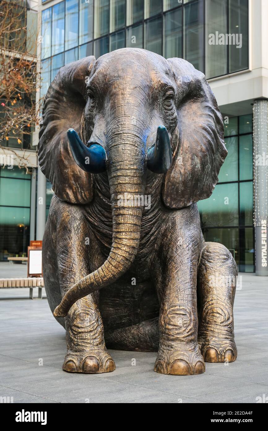 London, UK. 24 December 2020. 'The Orphans' bronze sculptures by Gillie