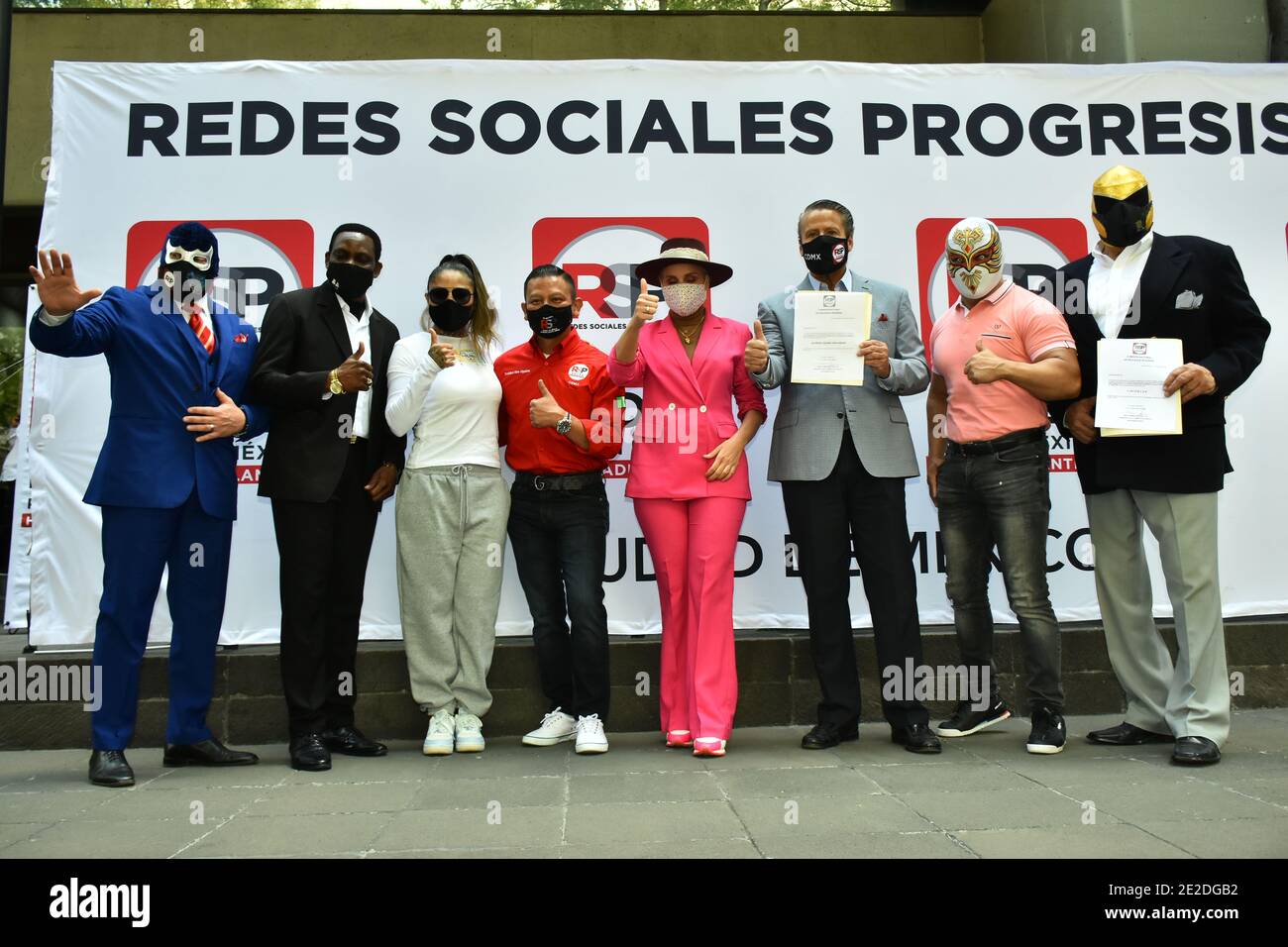 Mexico City, Mexico. 13th Jan, 2021. MEXICO CITY, MEXICO JANUARY 13: (L-R) Blue Demon Jr, Mariana Juarez, Hector Hernandez, Malillany Marin, Alfredo Adame, Mistico, Tinieblas, integrants of Progressive Social Networks Political party (RSP) pose for photos during the pre-registration as a new political party. On January 13, 2021 in Mexico City, Mexico (Photo by Eyepix Group/Pacific Press) Credit: Pacific Press Media Production Corp./Alamy Live News Stock Photo
