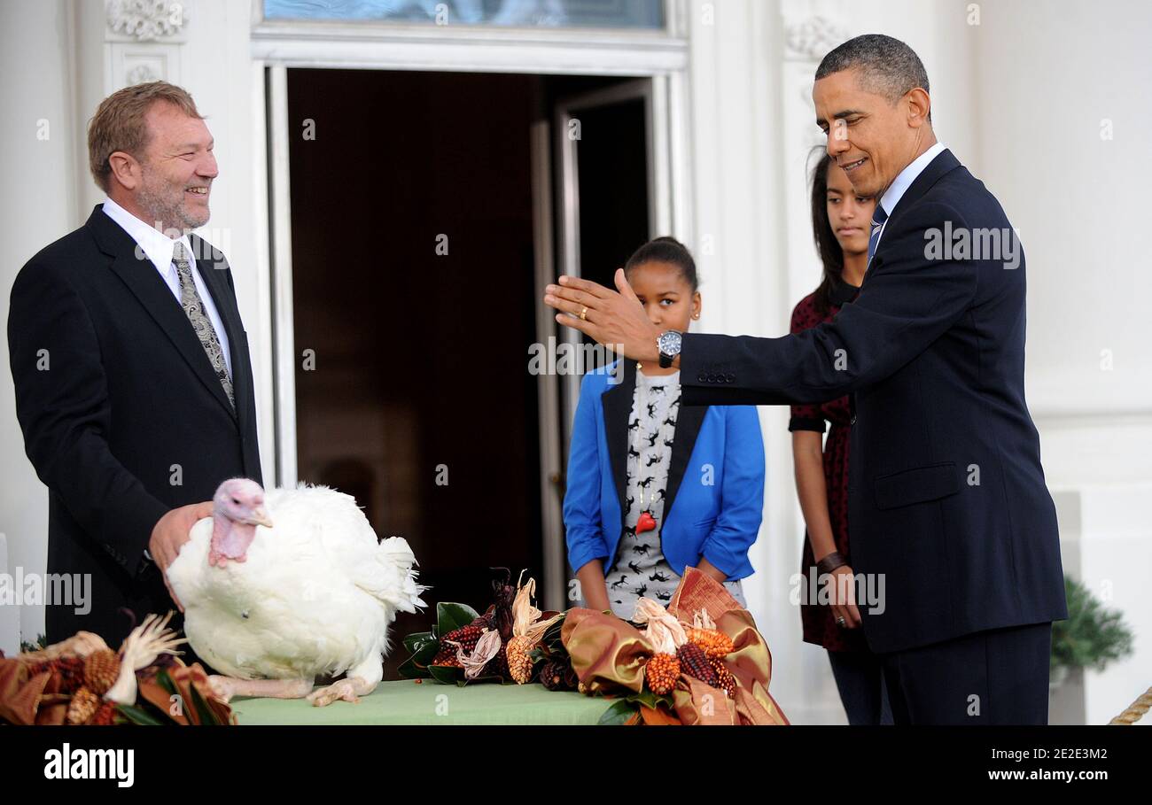 Thanksgiving day facts pilgrims dinner parties more