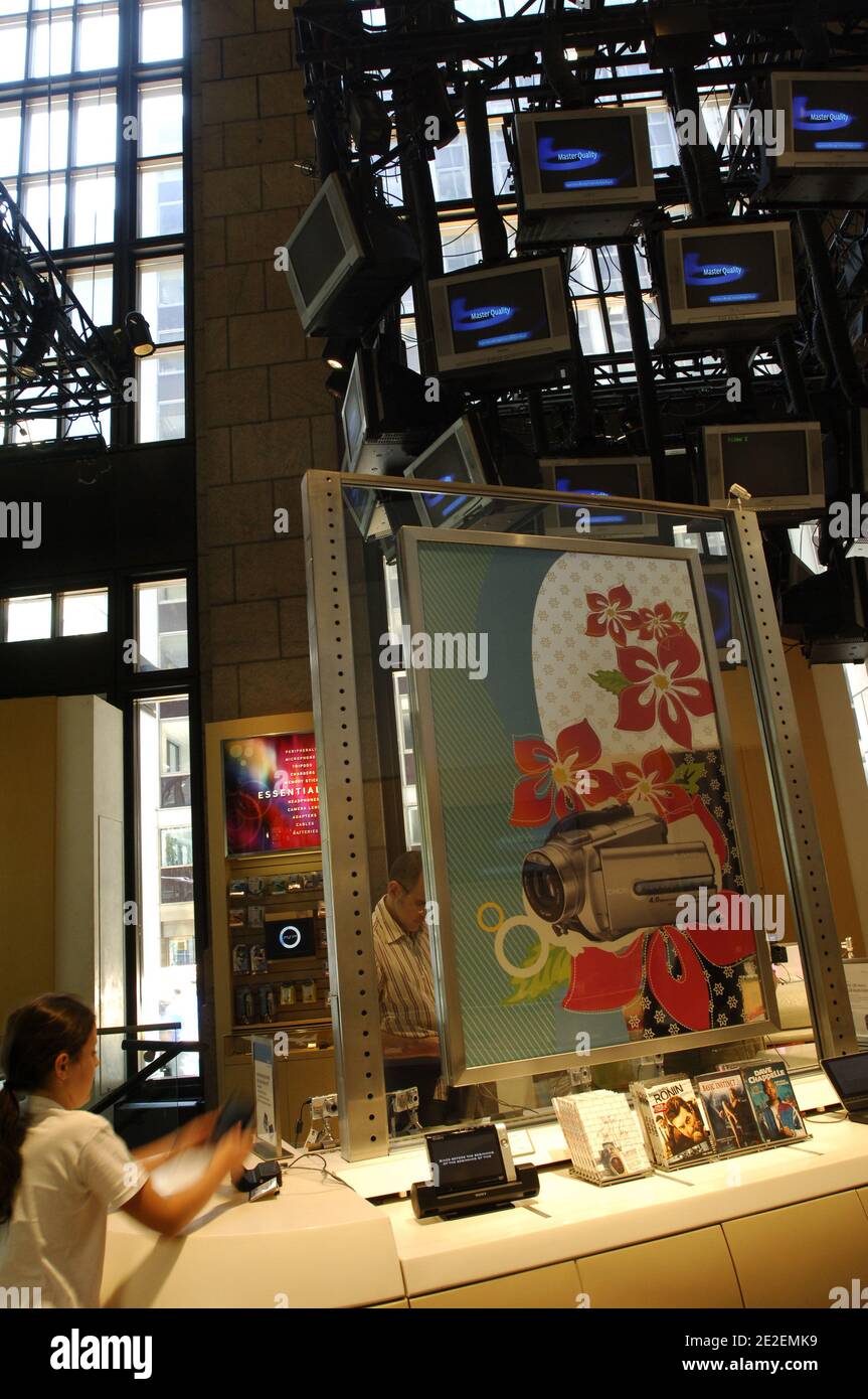 Sony building new york hires stock photography and images Alamy